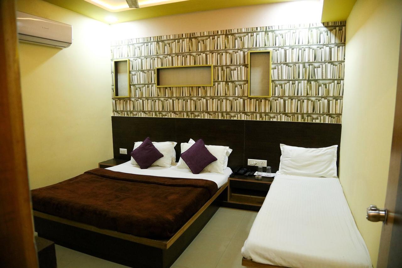 Hotel Citizen Inn 아흐메다바드 외부 사진